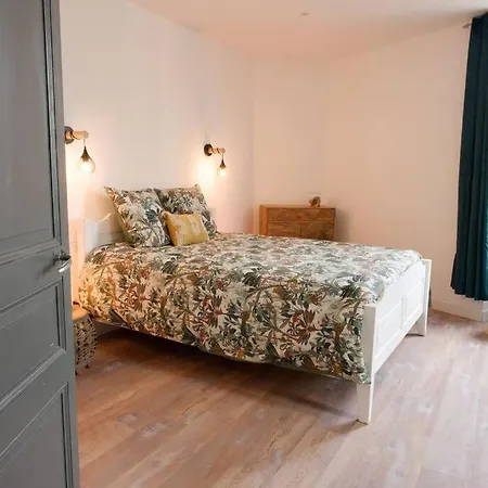 La Thoresienne Holiday home *