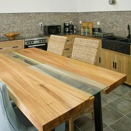 La Thoresienne Holiday home Thoree-les-Pins